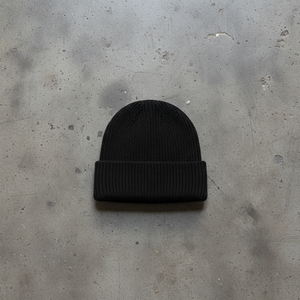 Thick Knit Beanie Black - Au sol